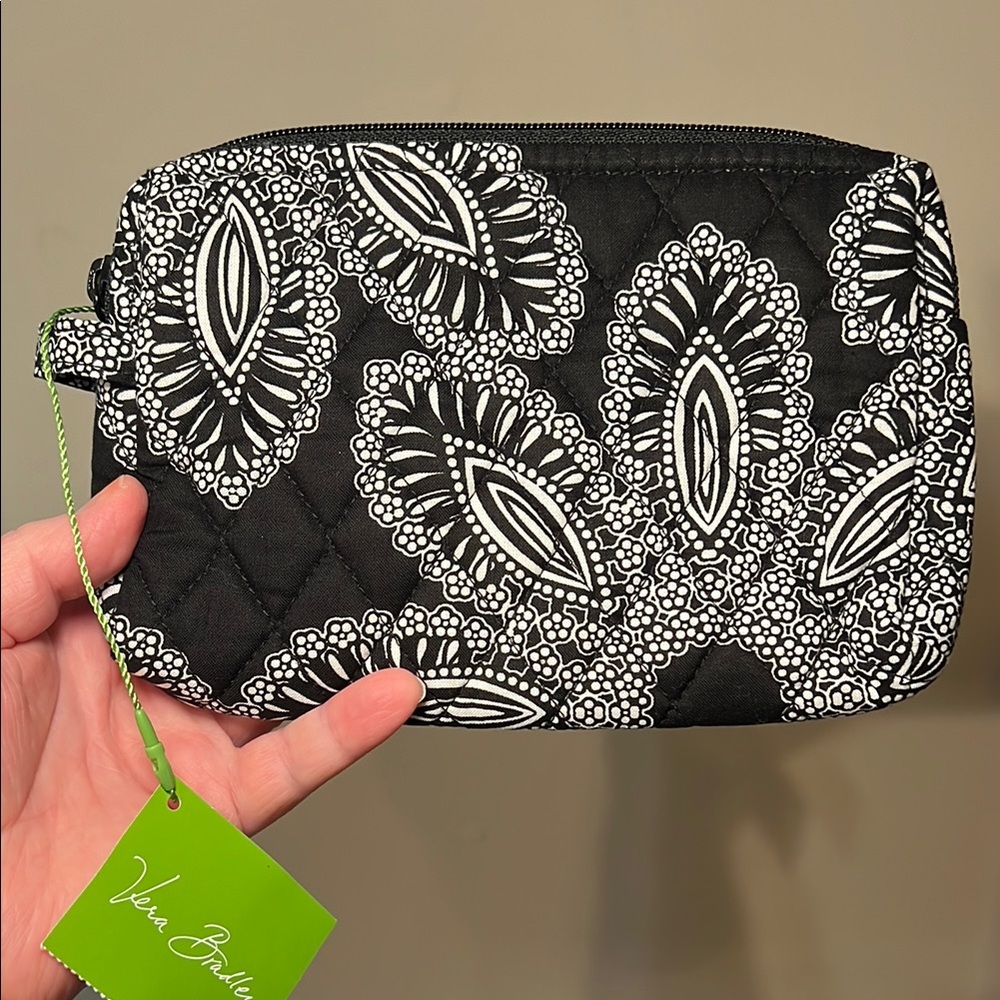 Vera Bradley Black and White Quilted Blanco Bouquet Small Cosmetic Bag